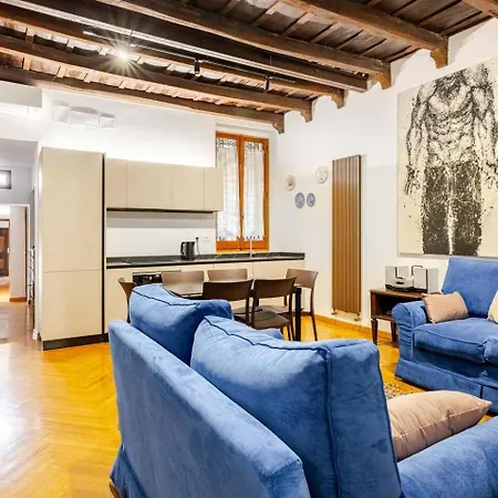 Cosy In Via Del Corso *