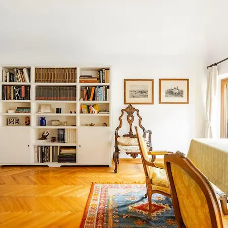 Cosy In Via Del Corso *